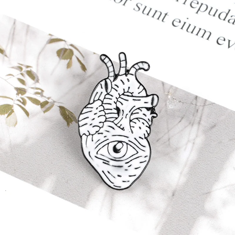 Сердце, эмаль, брошь, абстрактное искусство, человеческое сердце, булавка, глаза, мешочек для брошек, аксессуары для одежды, медицинский значок, ювелирные изделия