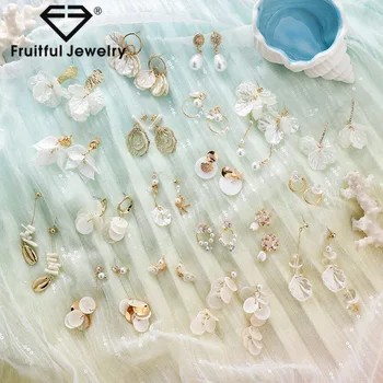 

Fruitful Korean Sweet Starfish Shell Shaped Pearl Korean Earrings For Women Gifts White Geometric Acrylic Charm серьгиженские