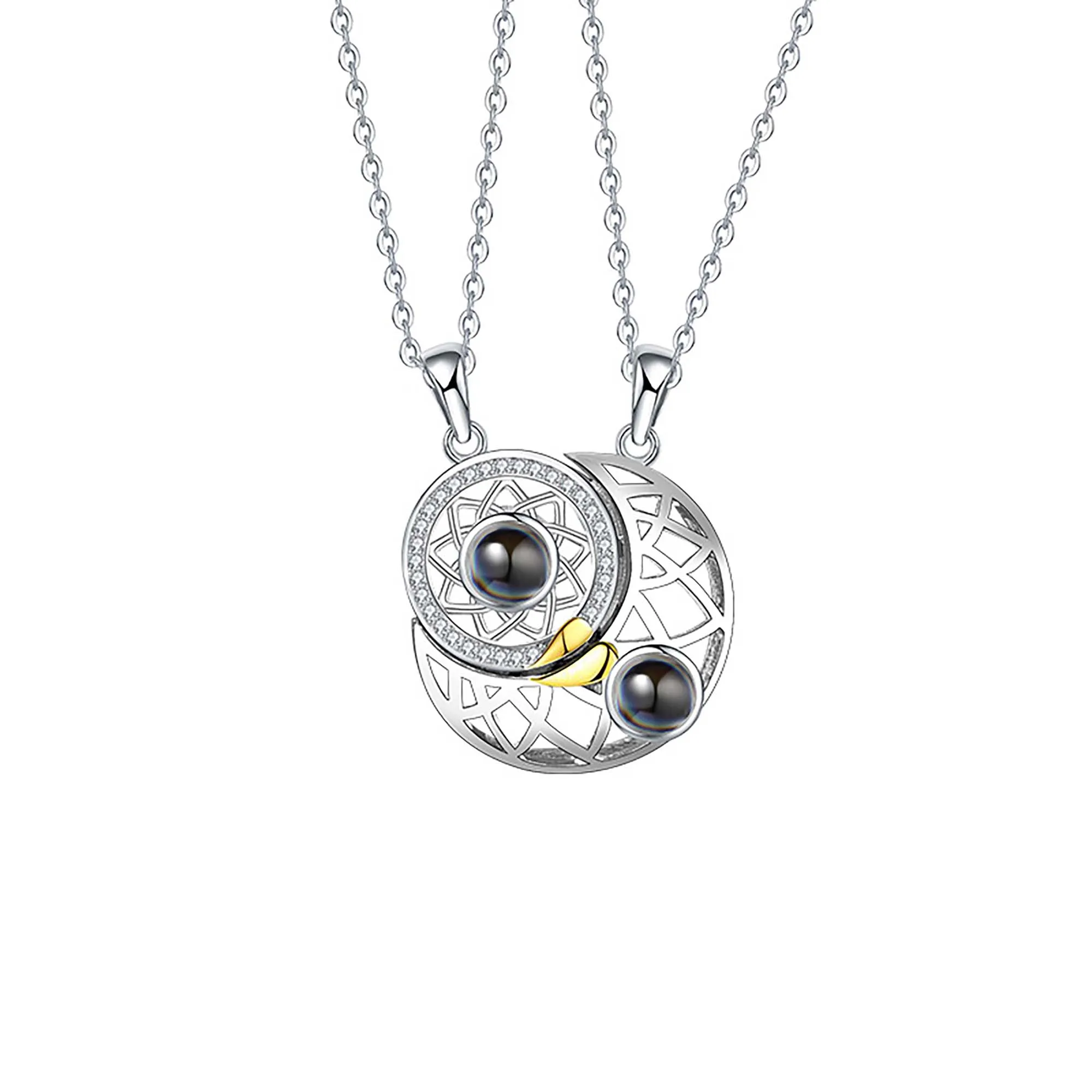 regalo di coppia Asotagi per coppie Coppia di collane magnetiche con sole e luna 100 lingue con scritta I Love You proiection regalo di coppia Asotagi per coppie Coppia di collane magnetiche con sole e luna 100 lingue con scritta I Love You proiection