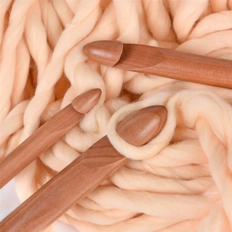 

15 Pieces Wooden Bamboo Needle Hooks Set Handmade Knitting Needles Crafts Needle Needles, 3 to 25 mm Diameter 72XF