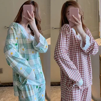 

2020 New Women‘s Loose Fit Long Sleeve Princess Lace Suit Fashion V-neck Plaid Large Size Pajamas