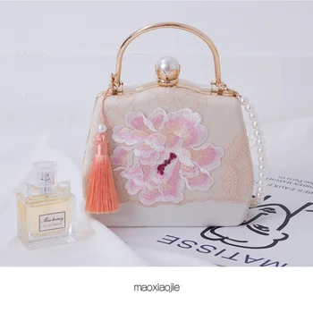 

Embroidery Evening Bags for Women Female Ancient Chinese Dinner Bags Single Shoulder Bag Celebrity Elegant Handbag Clutch Purse