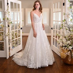 Plus Size Deep V-Neck Wedding Dresses Retro A-Line Floor-Length Sleeveless Applique White Bridal Gowns for Guest with Puff Tulle
