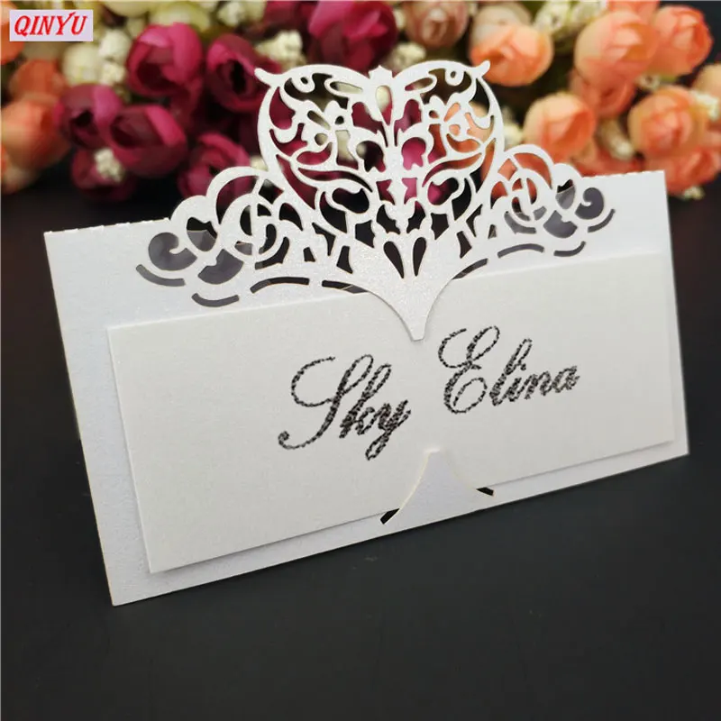 100 Pcs Wedding Table Place Name Cards Seating Cards Hollow-out Heart Table Card 