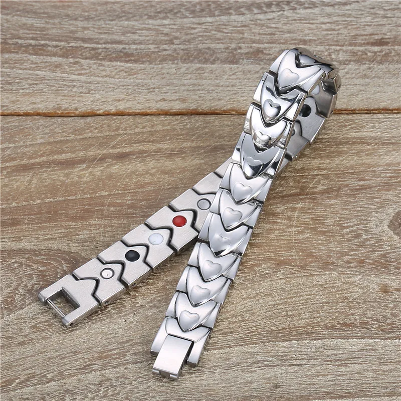 10565348184_726436248