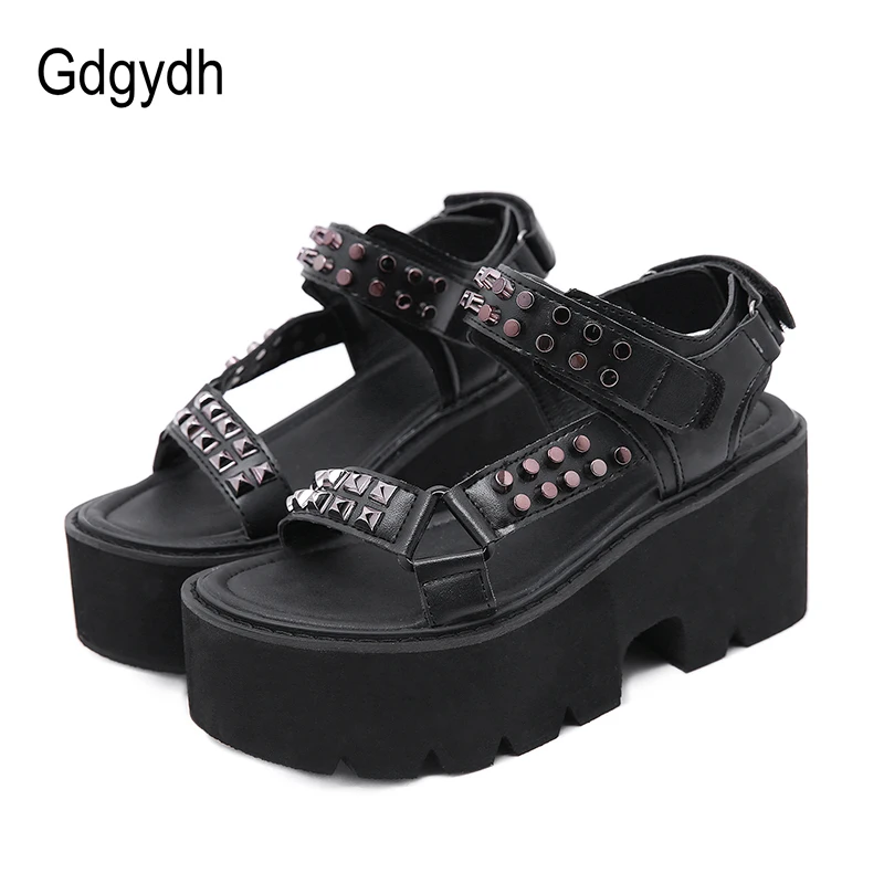Женские босоножки с открытым носком Gdgydh черные обувь в стиле панк на платформе