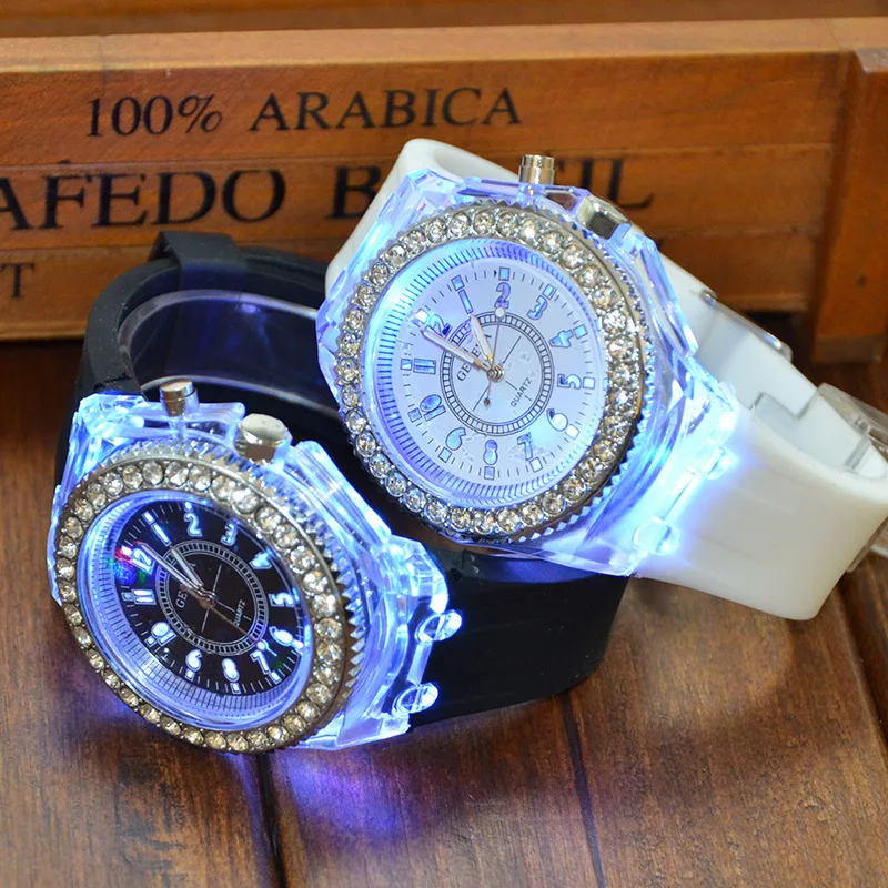 

Korean-style LED Fashionable Watch Student Waterproof Colorful Night Light Silicone Strap Diamond Set Couples Quartz Watch Men's