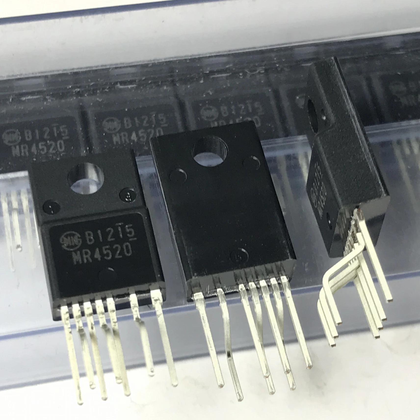MR4520 TO220F-7P 5 шт./лот