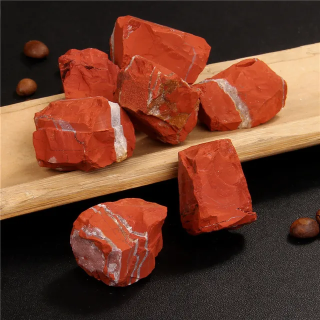 Natural Semi-Precious Red Stone Rough Gravel Fashion Charm Ornaments  Mineral Specimens Gem Jewelry Size 20-30mm (Color : Redstone, Size : 2pcs)