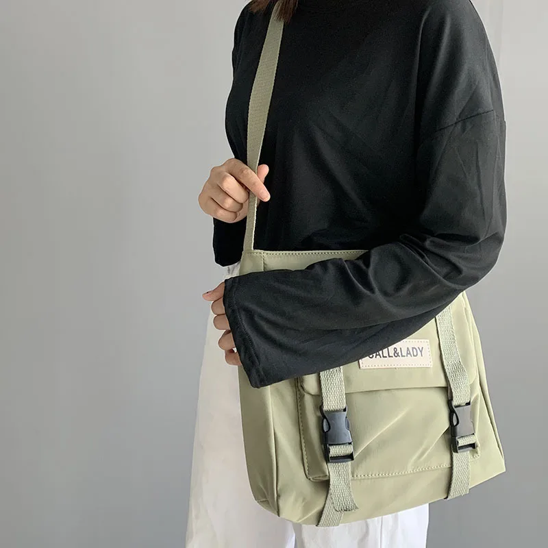 Fashion Classic Simple Messenger Bag Women's South Korea Chic Postman Bag Lady Student Nylon Waterproof Canvas Schoolbag