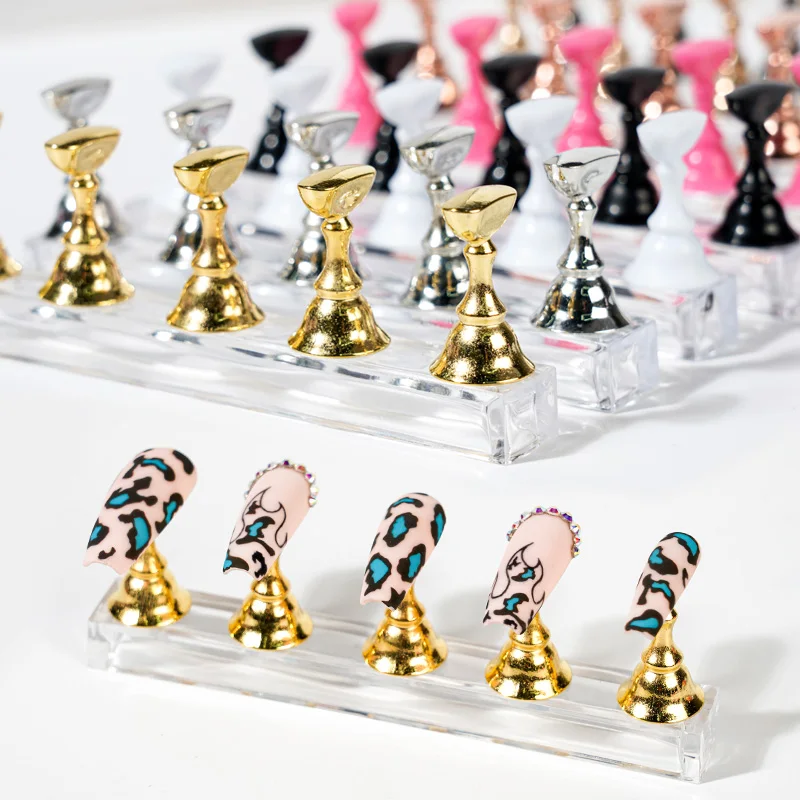 Multi-color 5Pcs Magnet Magnetic Nail Tip Display Work Stand Set 10.5X7X1.5cm 5Pcs Press On Nail Tool Nail Art Practice Holder