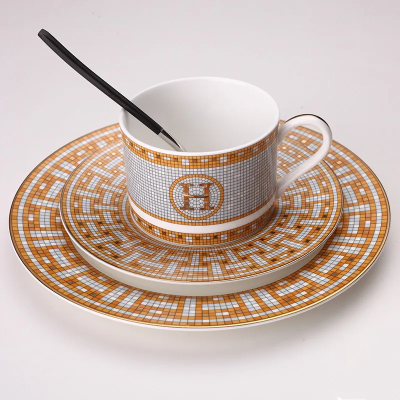 A Ceramic Dinner Plates Geometric Pattern Ceramic Dish Charger Plate Yellow Grid Dinnerware Plate Set Serving Dish Bone China