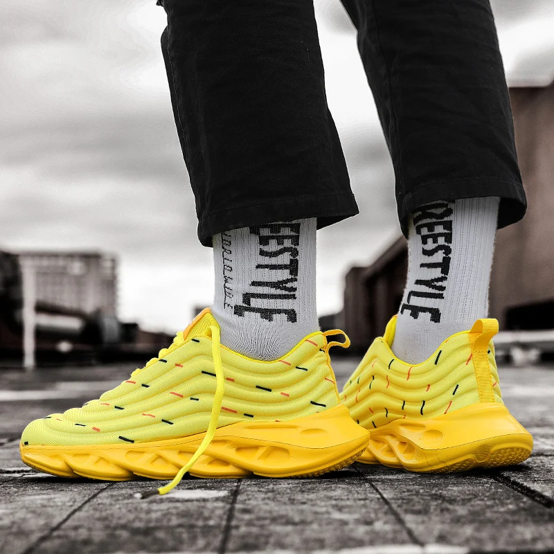 

OLOMM new trend Men's sports shoes Original Luxury Comfortable men sneakers Light Outdoor men shoes Brand men Running Shoes