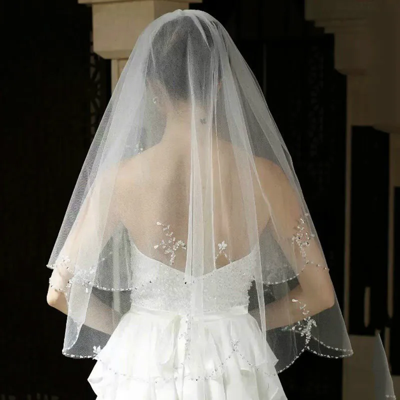 

E JUE SHUNG White Ivory Beaded Edge Wedding Veils 2020 Cheap Bridal Veils with comb Wedding Accessories