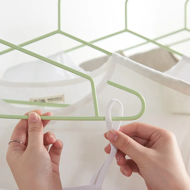 Creative Anti-slip Clothes Rack Online Celebrity PVC Coated Hanger Travel Magic Clothes Rack Children Environmentally Friendly I