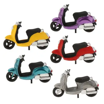 

1/64 Scale Tiny Scooter Building Road Layout Scenery Diorama Model Group