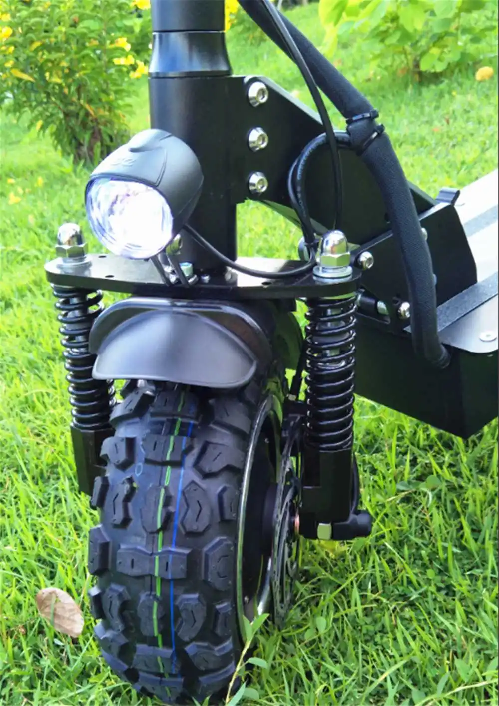 1101B Newest Cheap Portable 2 Wheels Folding Electric Scooter with Good Quality Battery