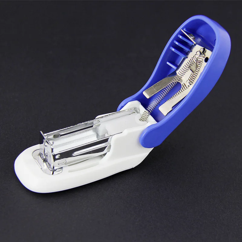 Deli 0321 Stapler 12 Universal Stapler Small Mini Portable Students Stationery Stapler
