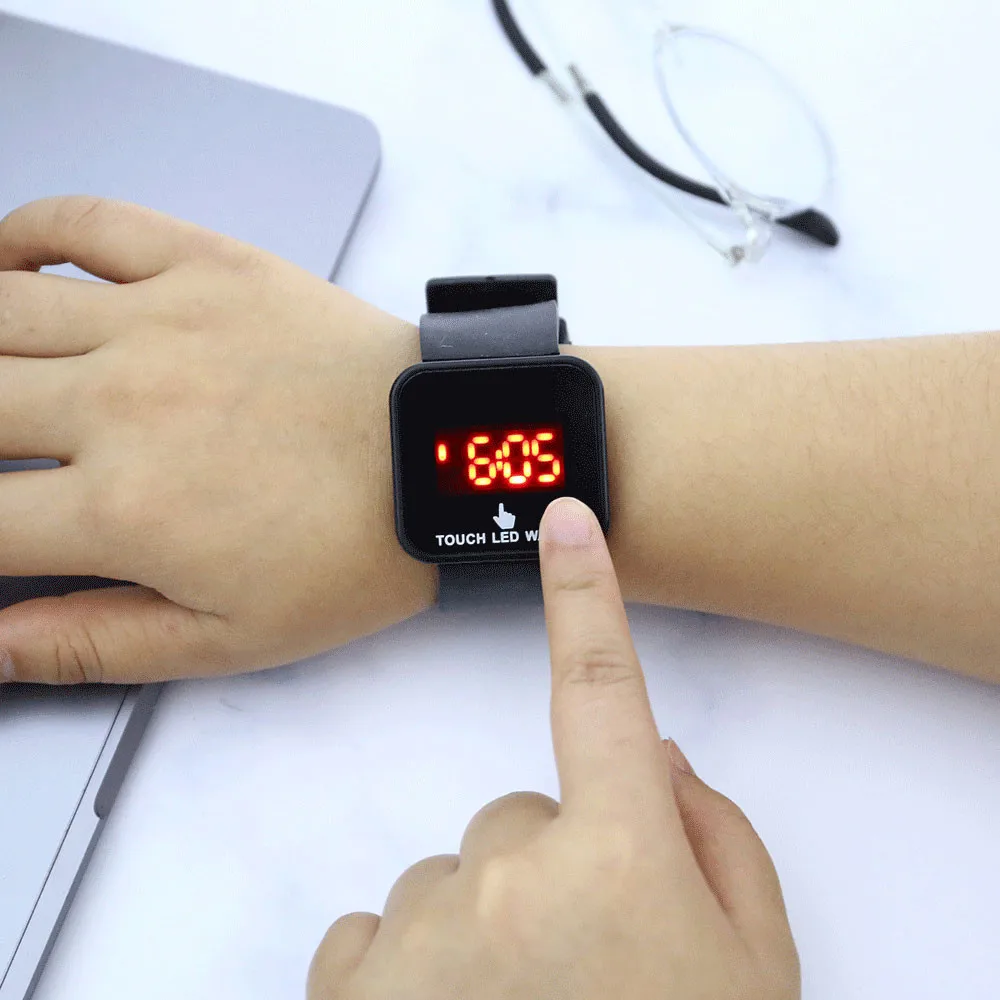 

Sport LED Watches Woman Digital Watch Ladies Watch Silicone Strap Electronic Womans Casual Clock Fashion Relogio Feminino@50