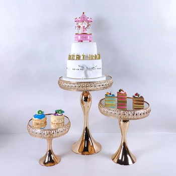 

2020 hot new arrive Golden high grade electroplate mirror cake stand metal wedding cake rack cake tray