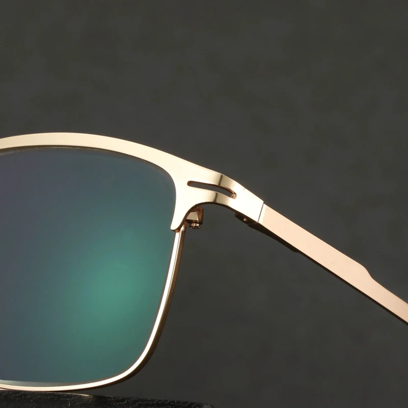 11988545705_1423260173