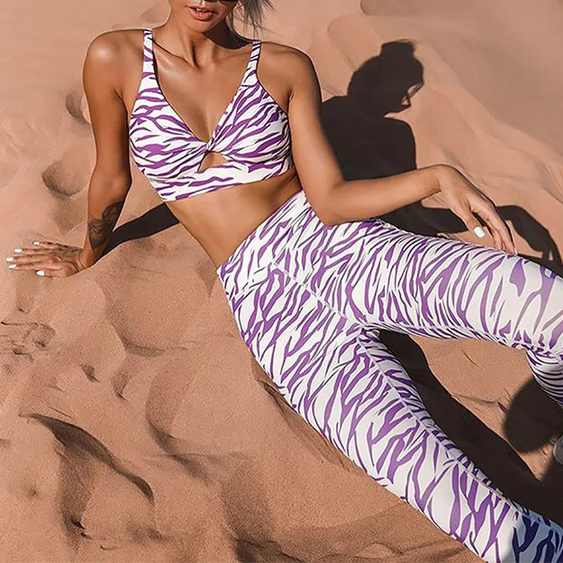 

Two Piece Set Women Striped Print Conjunto Feminino Bra High Waist Leggings Sport Set Fitness Tight Outfits Workout
