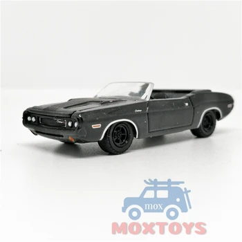 

Greenlight 1:64 1970 Dodge Challenger Convertible Black & Bandit Diecast Model Car Loose