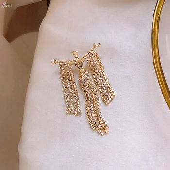 

AOMU 2019 New Metal Angel Shape Brooch Pins Shiny Crystal Rhinestones Tassel Brooches for Women Fashion Jewelry