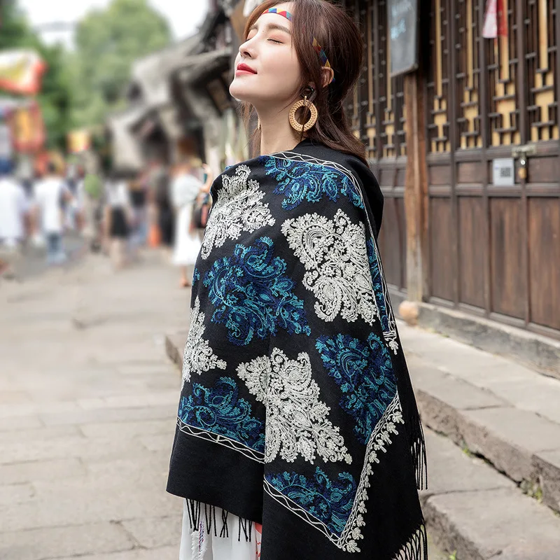 11620426586_1679434051