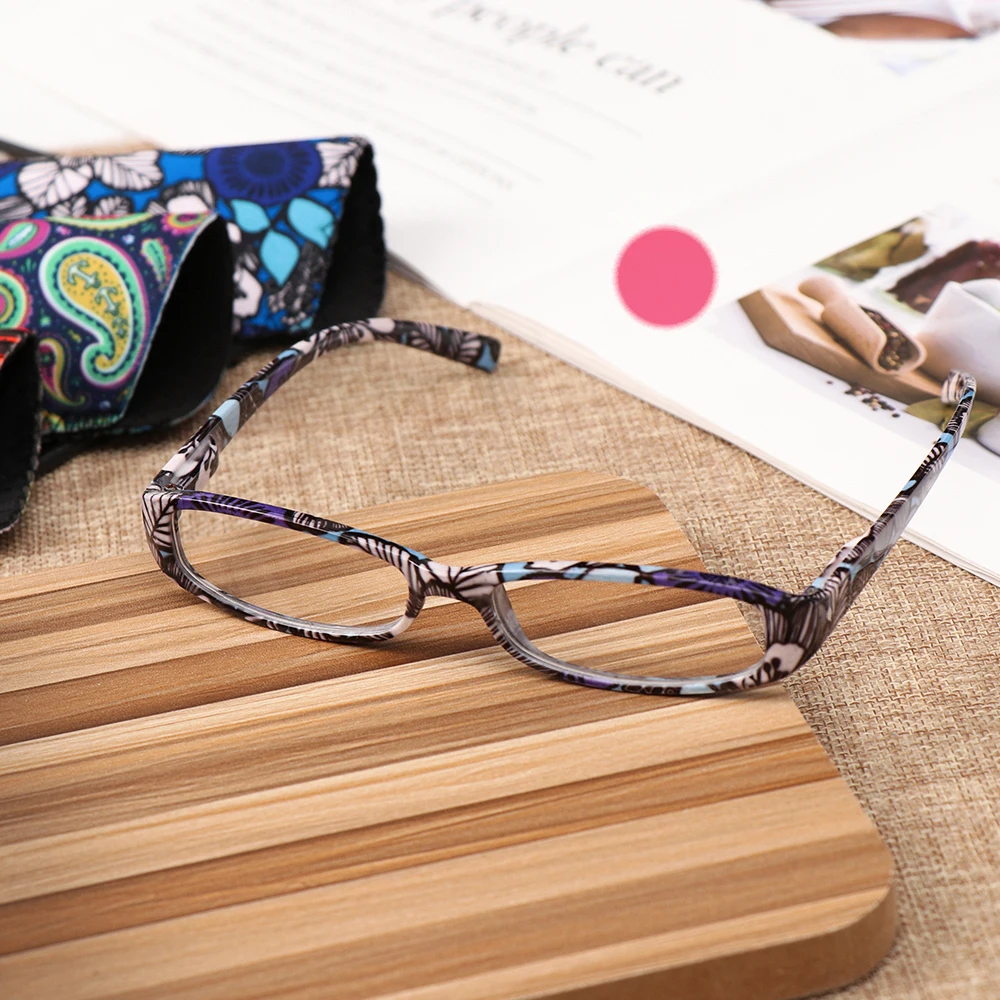 New Fashion Women Reading Glasses Matching Pouch Ultra Light Resin Print Flower Magnifying Eyeglasses Vision Care 1PC