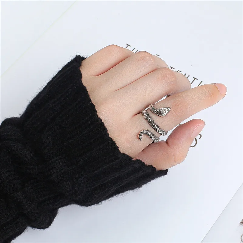 10740639410_694448036