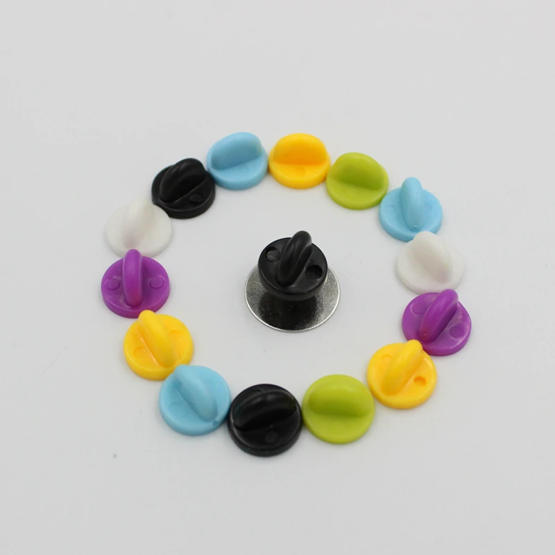 50 stücke 11x8mm Gummi Pins Zurück Brosche Schnalle Taste Verschlüsse Für Schmetterling Brosche Zurück Kappen DIY schmuck erkenntnisse Zubehör