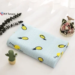 AY TescoTwo almohada de látex suave para bebé y niño, cojín de diseño ergonómico para cabeza de bebé, protector de cuello, almohada de dibujos animados para niños