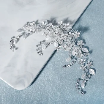 

1pc Rhinestone Hair Comb Charming Elegant Chic Fashion Lovely Crystal Hair Comb Wedding Headdress Bridal Headdress Flower Shape