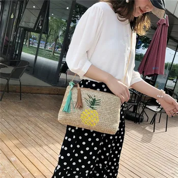 

RanHuang New Arrive 2020 Summer Women's Straw Bags Fashion Pineapple Leaf Printing Shoulder Bags Small Beach Messenger Bags 1801