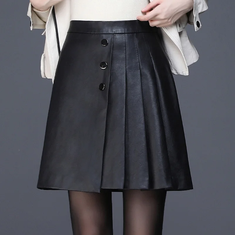 Женская осенне-зимняя черная плиссированная Офисная Женская юбка из искусственной кожи с высокой талией, модная Свободная Повседневная мини-юбка из искусственной кожи, большие размеры