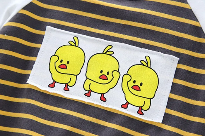 Одежда для маленьких мальчиков мужской комплект для малыша детский хлопковый костюм для мальчиков с изображением маленькой желтой Уточки, одежда с принтом буквы Повседневный спортивный костюм