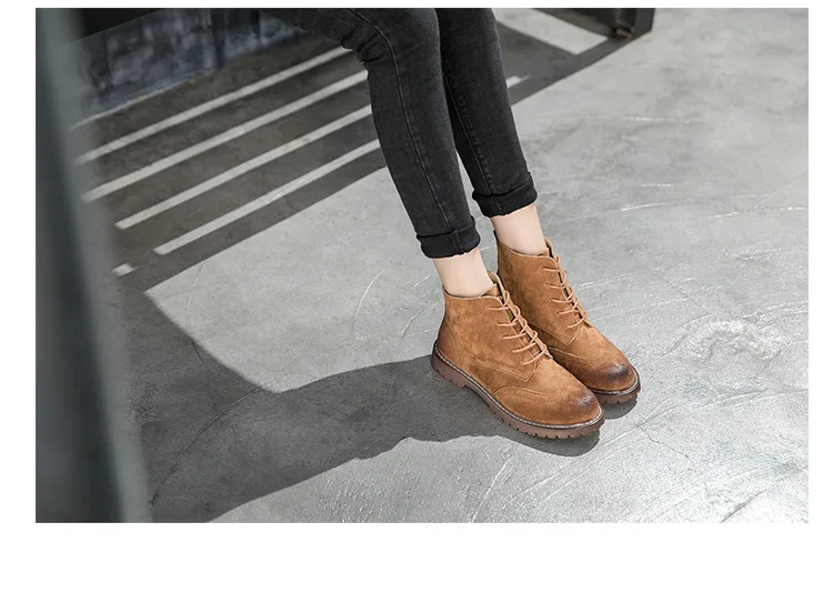 7403522418_446351068