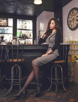 

JS168-2019 autumn and winter new slim women's long sleeve wrap hip sexy dress