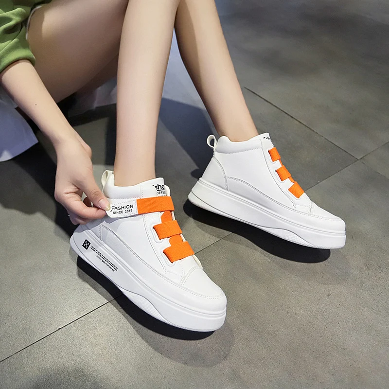 

High help 2019 autumn female net red wild casual student explosion models thick bottom tide Velcro small whiteboard shoes