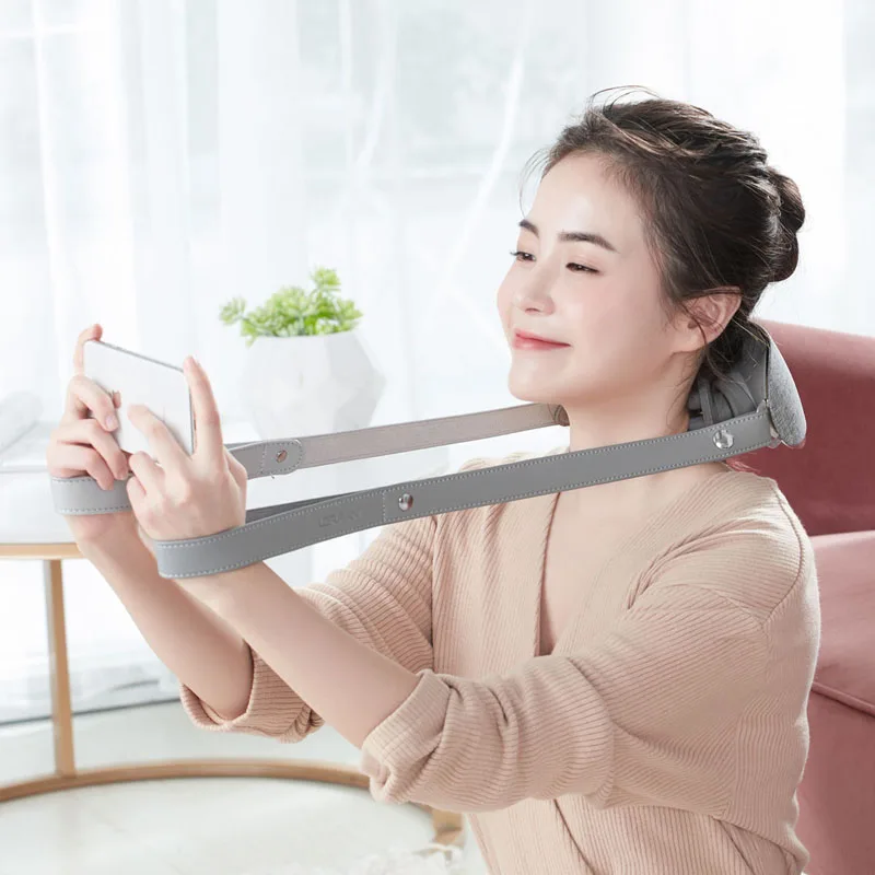  Newest Xiaomi Youpin Neck Kneading Massager 3D Simulation Person Kneading 42 Degree Temperature Sen