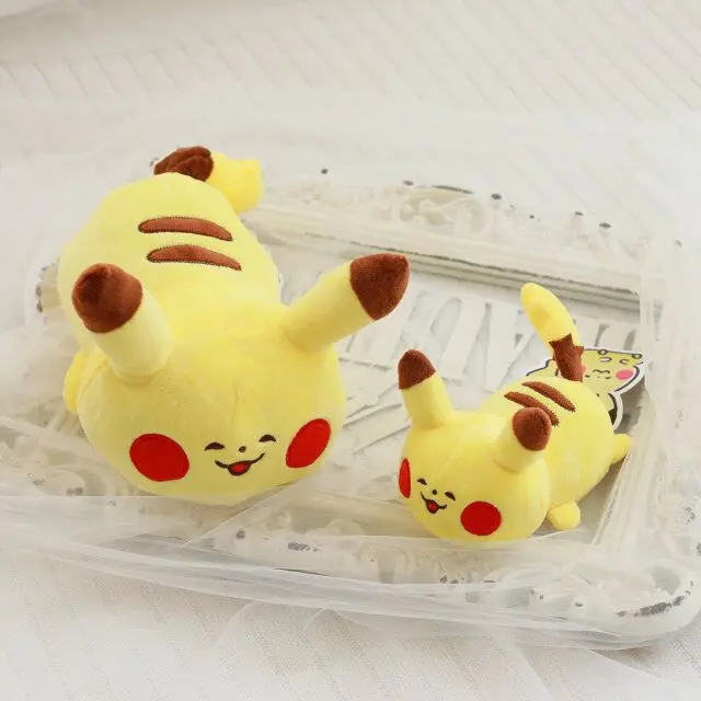 Takara Tomy Pokemon Pikachu плюшевая игрушка-подушка с милым выражением, кукла Eevee, Kawaii, аниме, мягкая игрушка для украшения дивана, подарки для ребенка