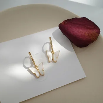 

Gentle Elegant Natural Shell Butterfly Earrings Ear Clip Pierceless Clip-on Earrings 2019 New Style Fashion