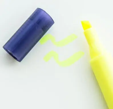 Fluorescent yellow Креативные канцелярские принадлежности треугольный текстовый маркер цветной маркер флуоресцентный одноразовый рисунок ручка школьные принадлежности - Цвет: Fluorescent yellow
