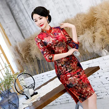 

Elegant Sexy Flower Velvet Cheongsam Chinese Vintage Women Mandarin Collar Qipao Autumn Winter Lady Half Sleeve Mini Vestidos