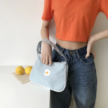 

2020 Spring Women Small Handbag Daisy Embroidery Tote Ladies' Vintage Underarm Bag Zipper Half Moon Bags Waterproof Cloth Purse