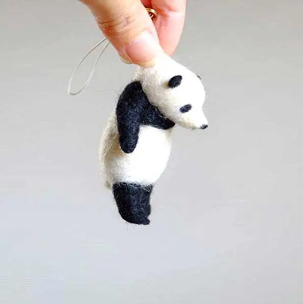 Needle felting kit wool felting kit needle felting painting kit material no finish DIY kits pick up lovely Akita dog cat panda raccoon rabbit animal wool needle felting package