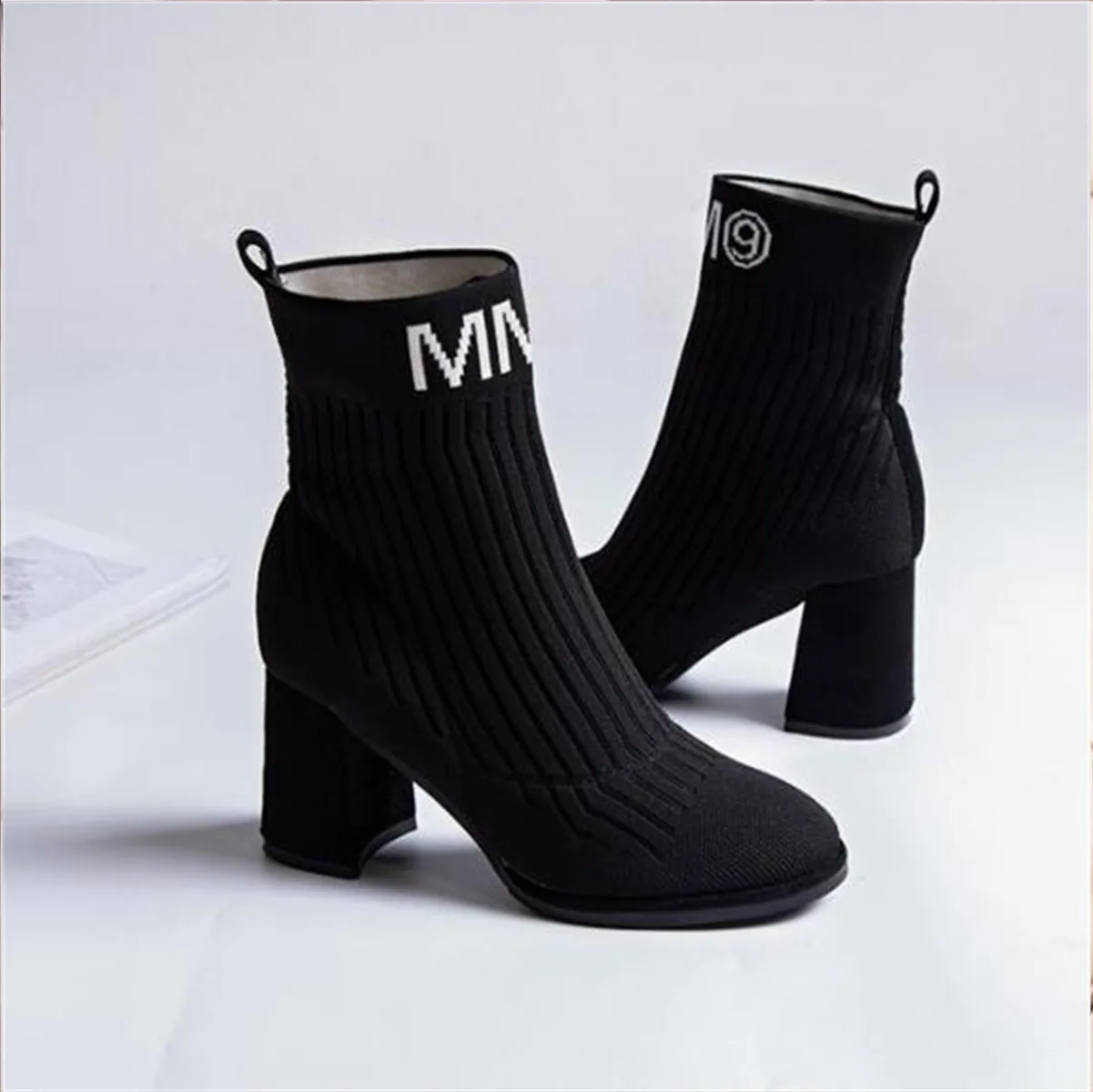 

Sox boots women 2019 autumn and winter new Korean version of knitted wool thick with the middle tube fashion boots sleeve