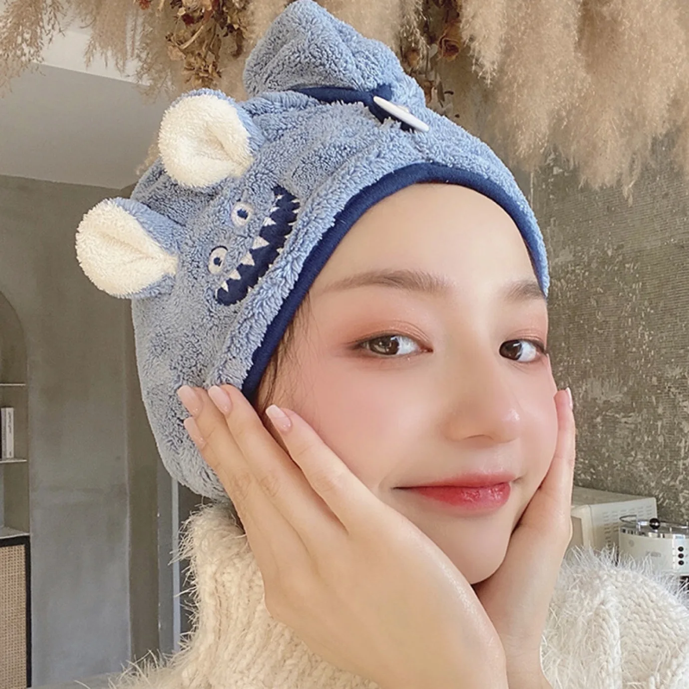 

Cute cartoon microfiber thickened super absorbent and quick-drying turban, used for drying curly, long and thick hair