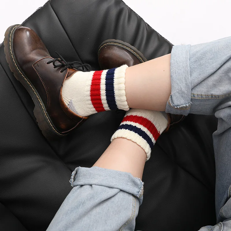 

Women's Socks, Tube Socks, Korean Style College Style, Two-bar Thickened Plus Pile Loop Sports Socks, Autumn and Winter Cotton